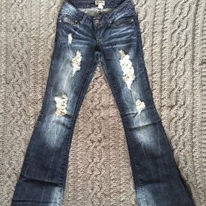 Mudd Low-Rise Flare Destroyed Jeans, Sz 1